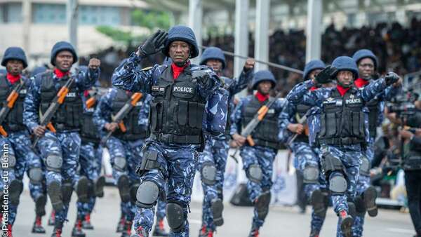 Offre d’emploi: un recrutement de 1785 agents lancé à la Police Républicaine