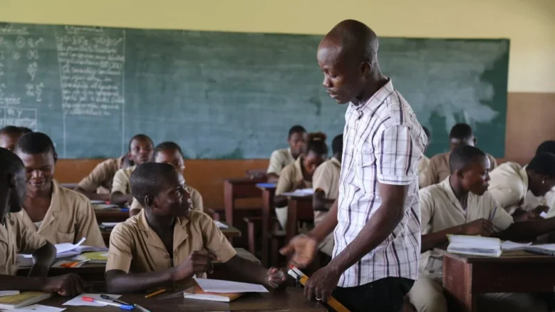 Enseignement secondaire: près s de 1200 enseignants  »AME » déployés