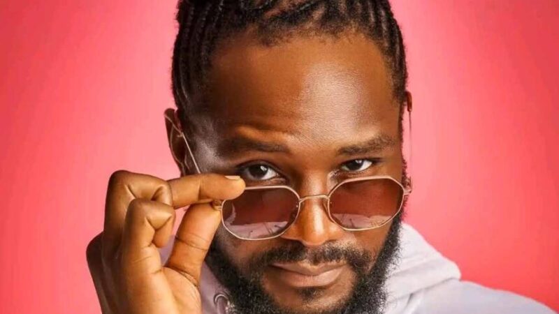 Togo: Le rappeur Aamron libéré sous contrôle judiciaire