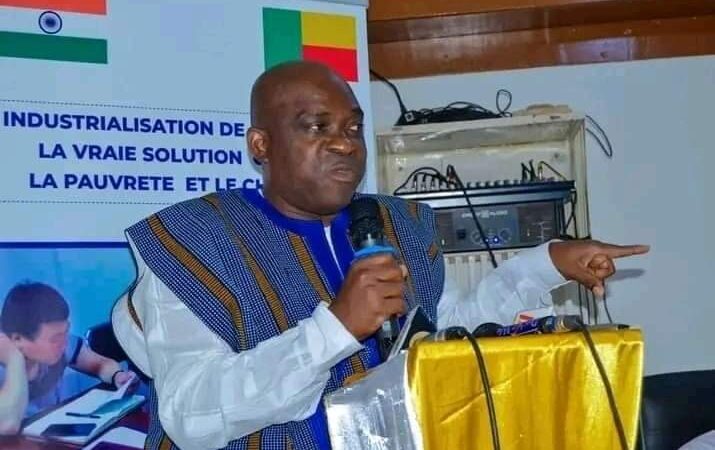 Système éducatif hérité : le grand handicap à la productivité économique et l’industrialisation de l’Afrique, selon Samuel Kofi FANGNON