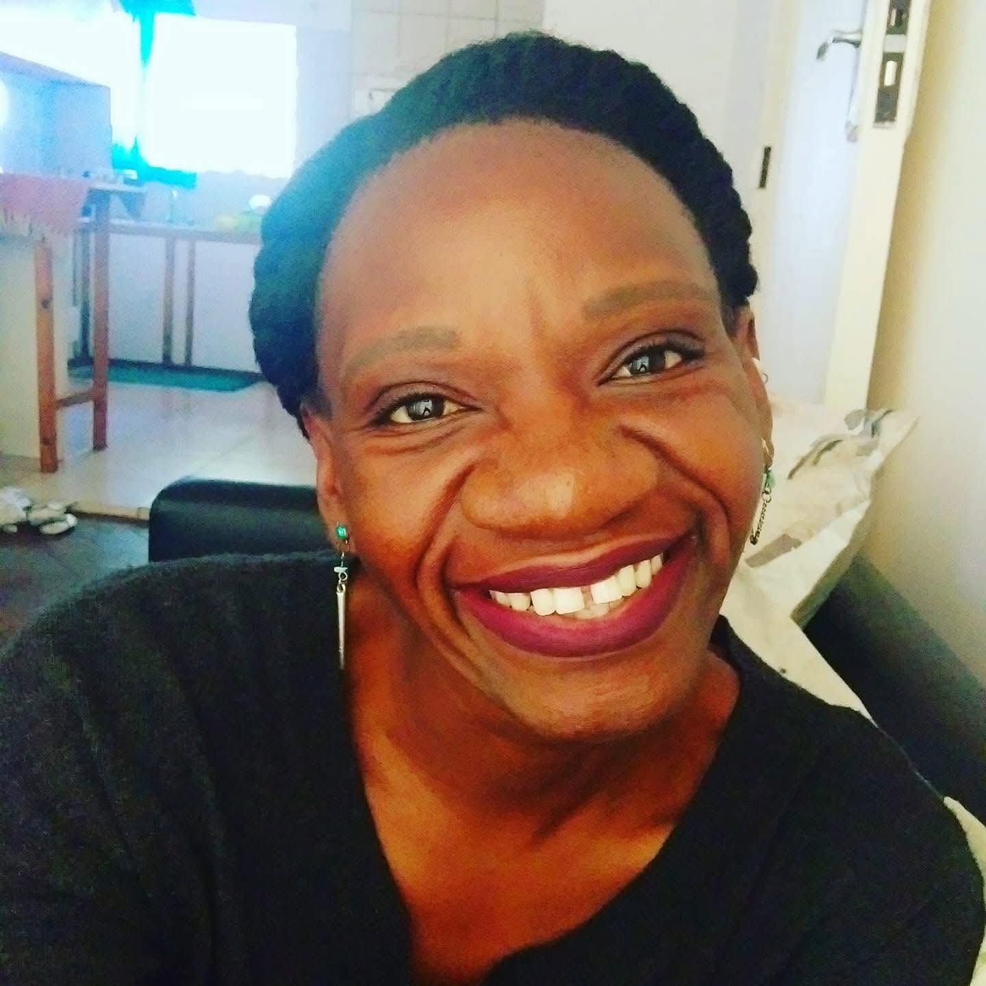 Objet de vives critiques pour son apparence physique: Naomie Pilula transforme la honte en une force inspirante