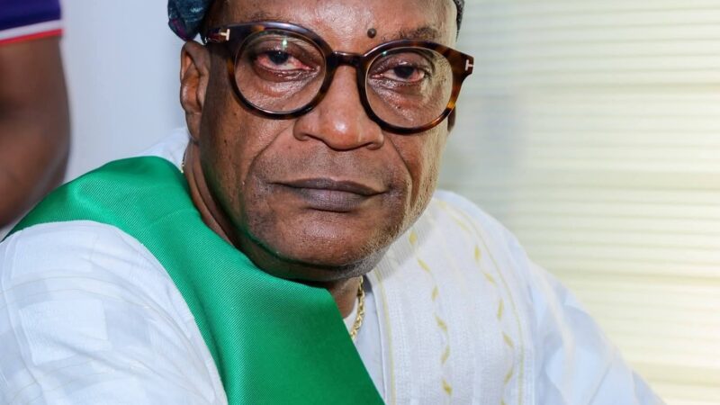 Les Démocrates: la CENA annule la fiche de parrainage de Michel Sodjinou