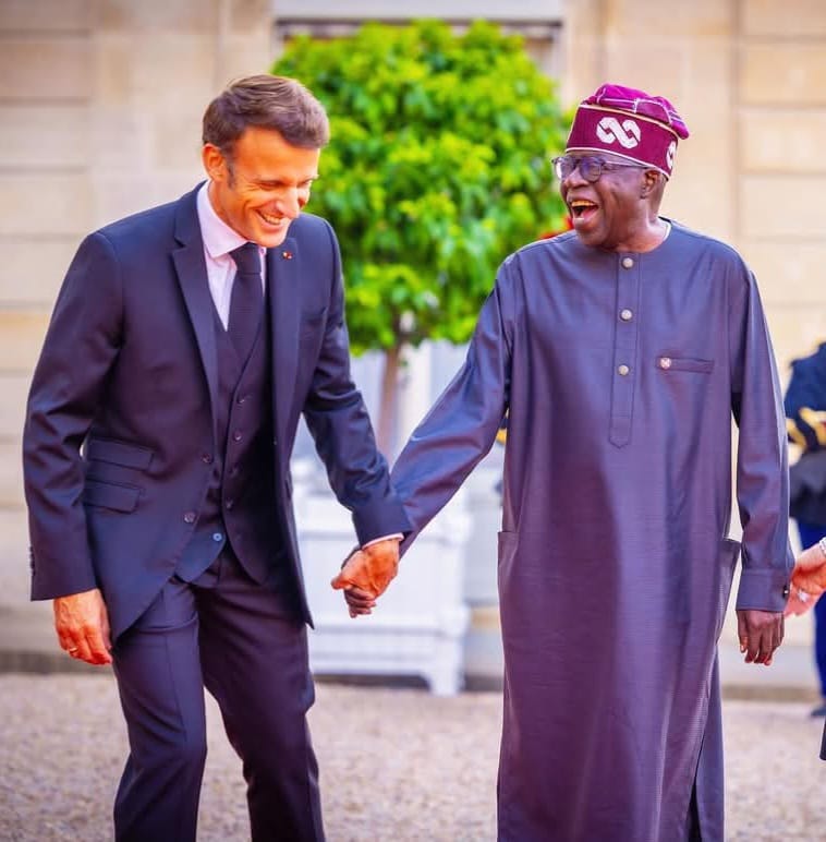 Crise sécuritaire au Nigeria : Emmanuel Macron confirme une demande d’aide de Bola Tinubu