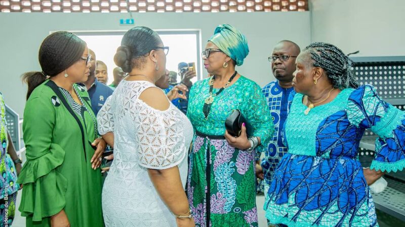 Tournée gouvernementale dans les marchés modernes à Cotonou: Vers une assistante renforcée et une collaboration étroite avec les commerçants 
