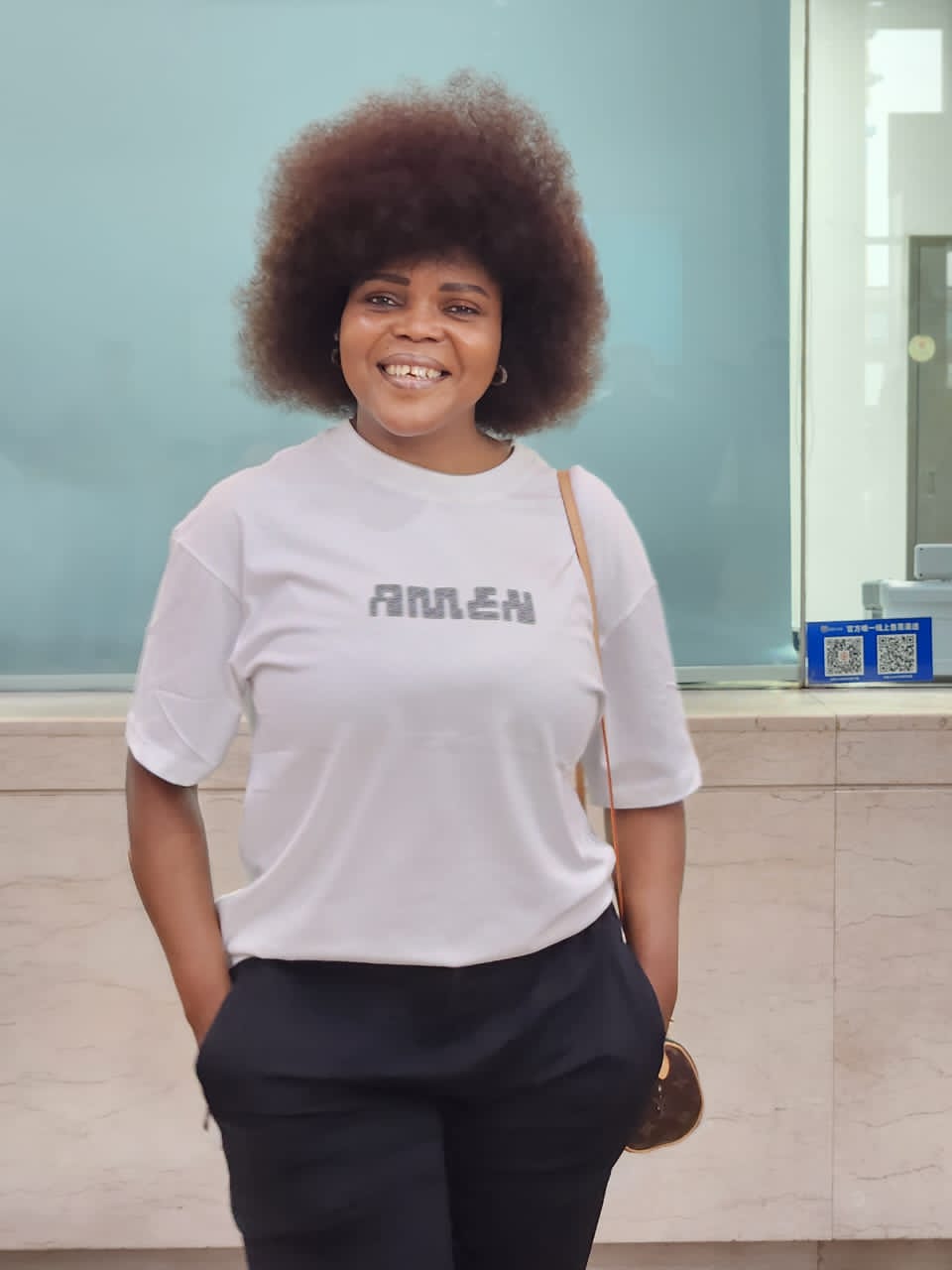 FÊTE DE NOËL: Laurice Opportune Ganlonon épouse Aïssi de cœur avec un nouveau-né à Ouidah 