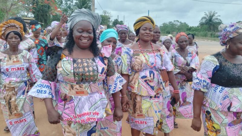 A l&rsquo;occasion de la Célébration de la Journée internationale de la femme: Jeanne Hodonou et les femmes battantes de l&rsquo;UP le Renouveau de Zè remercient Talon