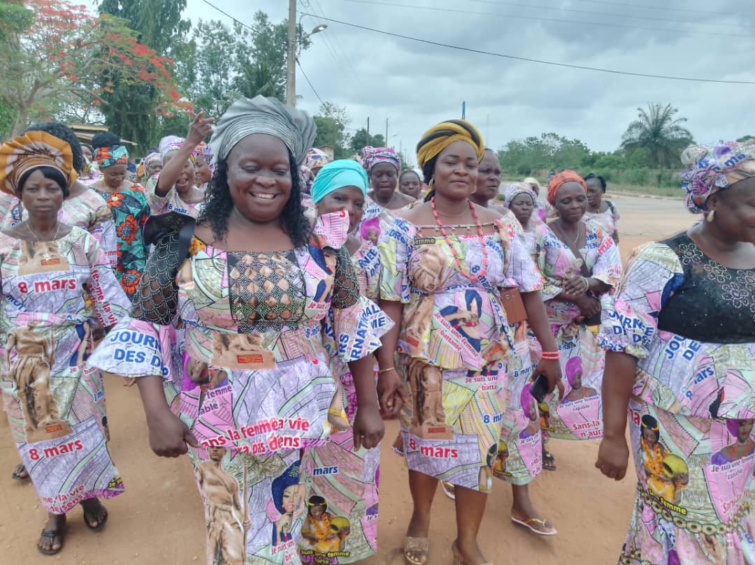 A l&rsquo;occasion de la Célébration de la Journée internationale de la femme: Jeanne Hodonou et les femmes battantes de l&rsquo;UP le Renouveau de Zè remercient Talon