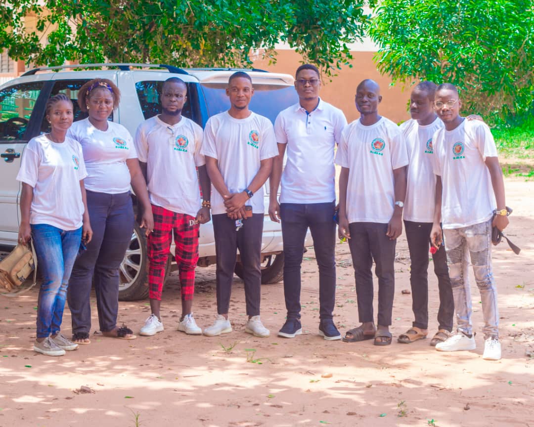 Meilleurs résultats en fin d&rsquo;année scolaire dans la commune d&rsquo;Allada: Paguiel Houémavo finance les TD des candidats aux différents examens