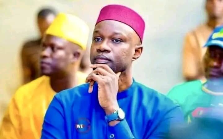 SÉNÉGAL : Ousmane Sonko dénonce un problème d’autorité et critique Diomaye Faye