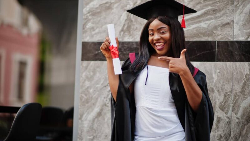Pour réussir les examens et Concours:  » Le Laboratoire » met à disposition des candidats une banque fournie d&rsquo;épreuves