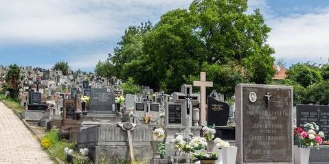 Profanation de tombe : un homme exhume le corps de sa grand-mère pour des rituels d&rsquo;argent