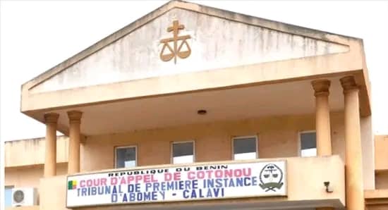 Bénin: 02 promoteurs de tontine derrière les barreaux pour détournement de 7 millions de Fcfa