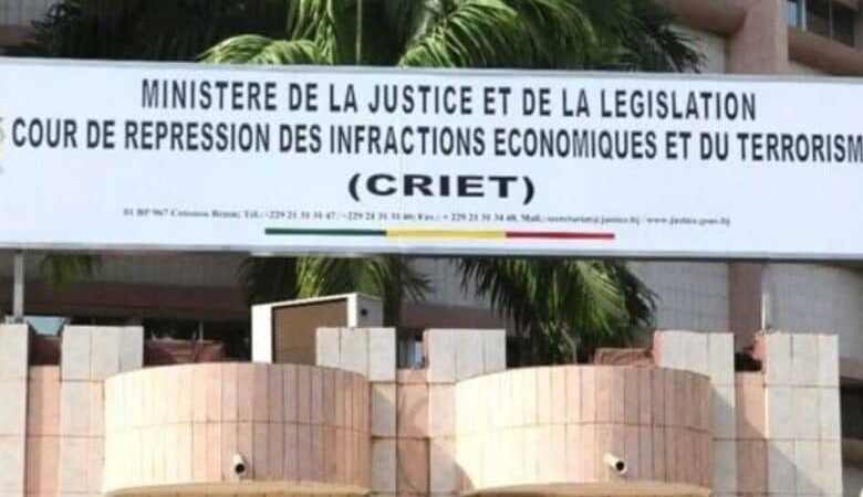 Contrebande et non-déclaration d’espèces : un homme dans le collimateur de la CRIET