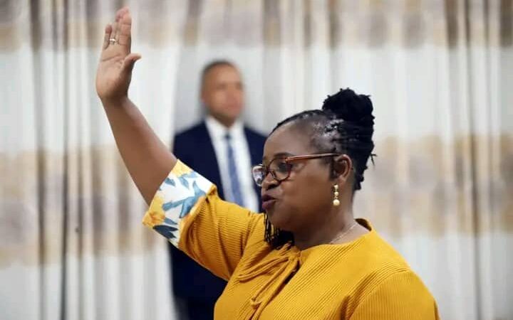 Bénin – Présidentielle 2026: La Professeure Angèle Kouanou complète l’équipe médicale des candidats