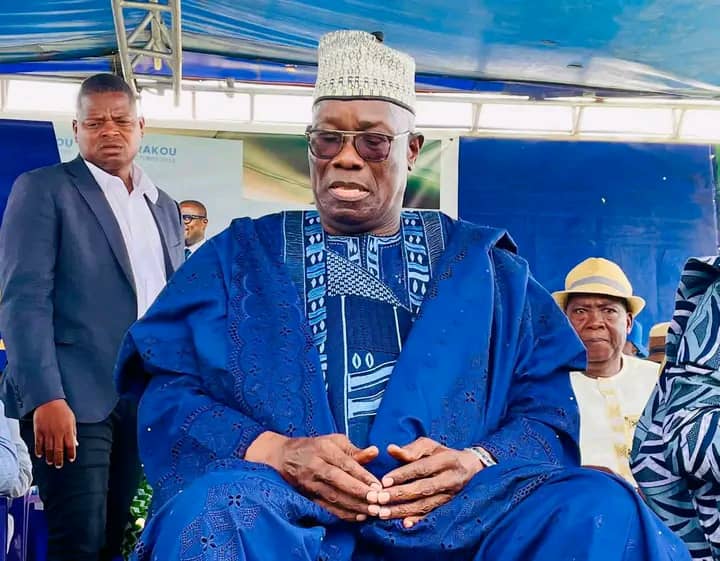 « Je n&rsquo;ai pas fait de PACTE »: Léon Ahossi s’explique sur sa démission du parti Les Démocrates ‎