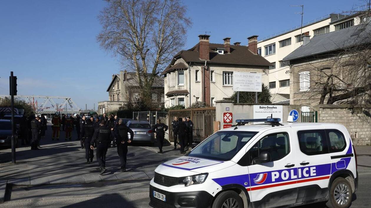 France: une bombe de 500 kg, vieille de 80 ans découverte en plein coeur de Paris