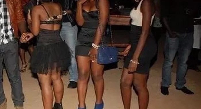 Bénin: une dizaine de travailleuses de sexe jetées en prison