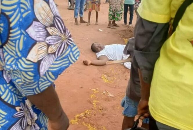 BÉNIN: une femme mentalement déséquilibrée trouble la tranquillité des populations à Abomey-Calavi