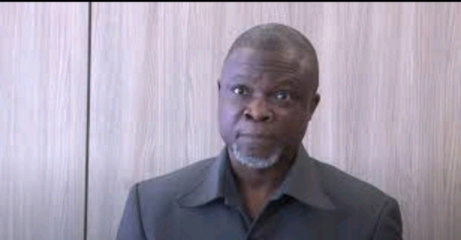 Ministère de l&rsquo;énergie de l&rsquo;eau et des mines : Bertin Koovi désire le poste et désapprouve la nomination de Tonato