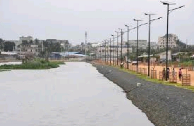 Bénin: Le gouvernement renforce la résilience urbaine face aux inondations  ‎