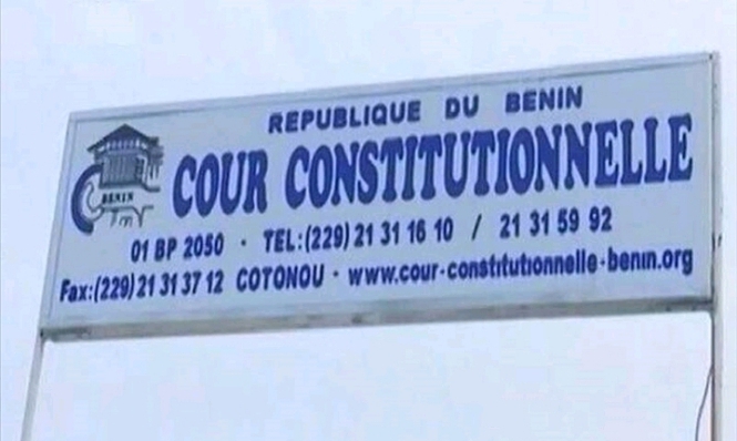 Bénin: Des médecins prêtent serment devant la Cour constitutionnelle pour garantir une bonne évaluation de la santé mentale et physique des candidats à la présidentielle de 2026