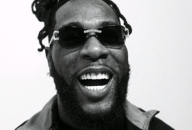 ‎«Walahi, je n’interprète plus une seule chanson tant qu’elle n’est pas sortie» lance Burna Boy à un couple qu&rsquo;il a expulsé de son concert parceque la femme somnolait  ‎