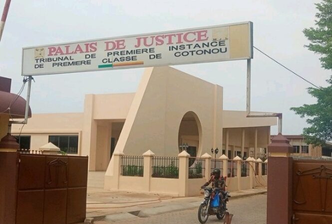 Arnaque au nom du tribunal de Cotonou: La justice dénonce une fausse collecte de fonds ‎