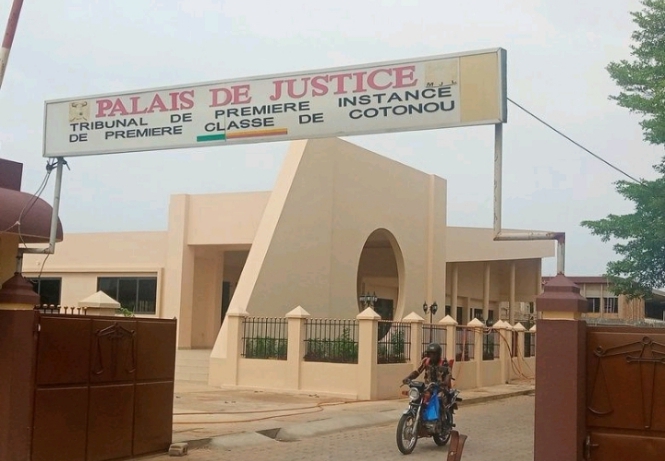 Arnaque au nom du tribunal de Cotonou: La justice dénonce une fausse collecte de fonds ‎
