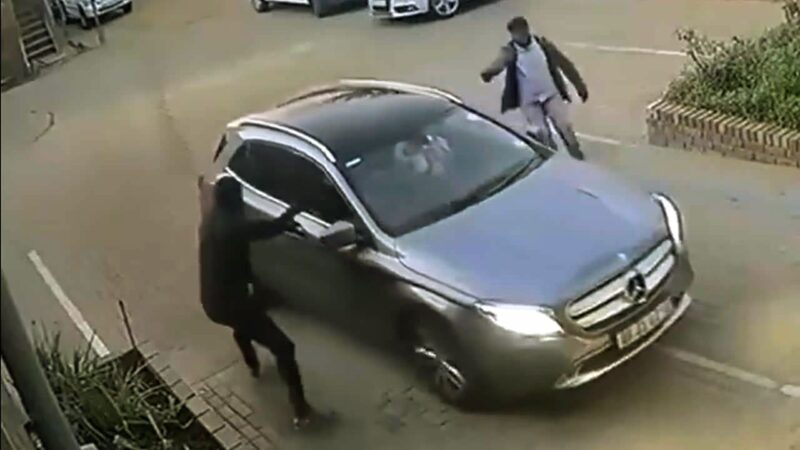 Insécurité : Une ministre victime d’un braquage à main armée