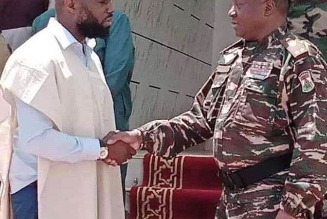 Niger : Kemi Séba fait des promesses au Général Tchiani