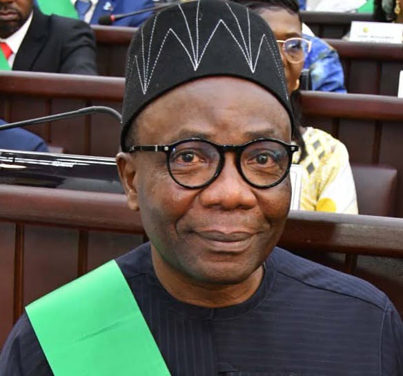 Loi de finances 2024 : le député Mahougnon Kakpo met en lucarne les actions inscrites dans le secteur éducatif