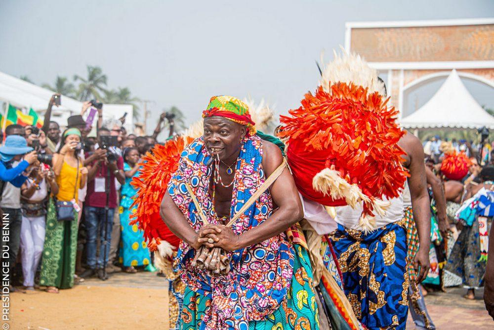 Regards croisés : Vodun Days réussi ; la nation endeuillée…